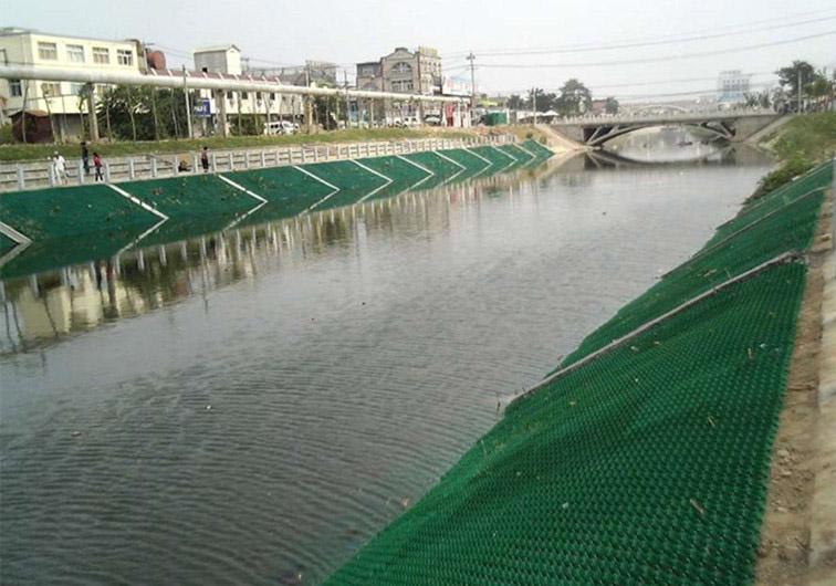 護坡植草格效果